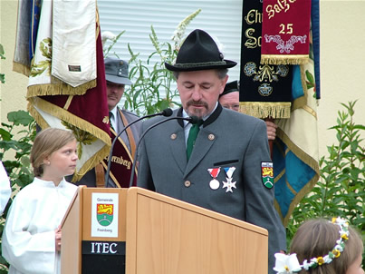 Fahnenträger Ernst Höller